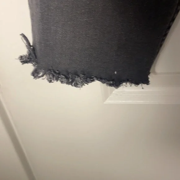 Free people distressed black high waist  crop jeans pants - so cute on! - Picture 4 of 6